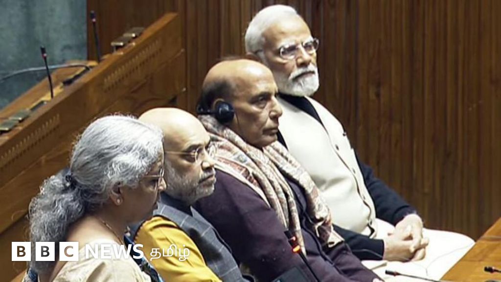 உச்சநீதிமன்றத்தில் விசாரணை முடிந்த பிறகும் தேர்தல் பத்திரங்களை அச்சடித்த அரசு - நடந்தது என்ன?