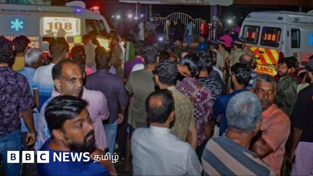 கேரளா கூட்ட நெரிசலில் 4 பேர்  மூச்சுத்திணறி பலி - பல்கலைக் கழக விழாவில் என்ன நடந்தது? 