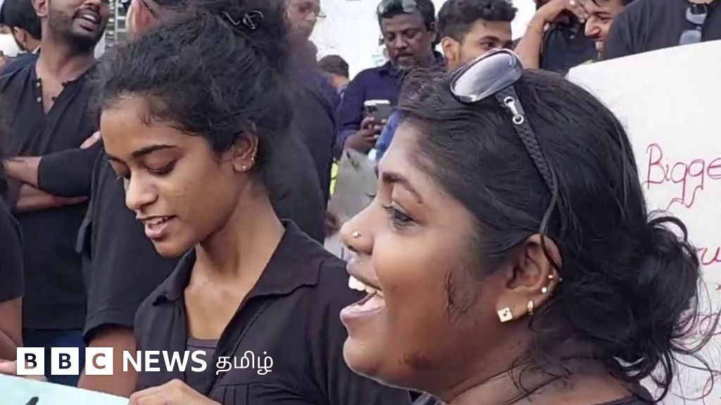 இலங்கை போராட்ட களத்தில் ஆடல், பாடல் ஏன்? டெஸ்ட் போட்டிபோல் போராட்டம் - விளக்கும் இளைஞர்கள்