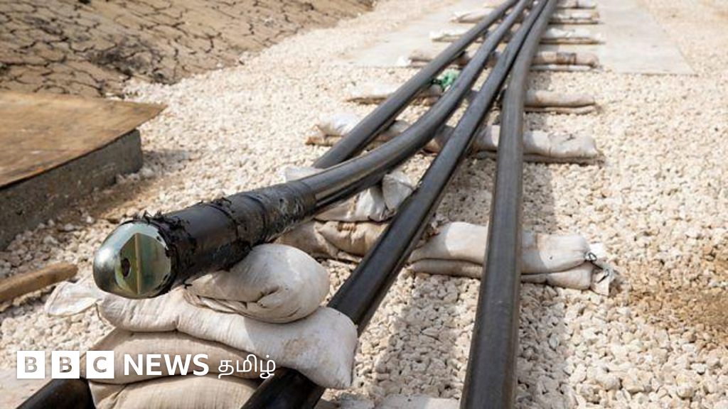 கடலுக்கு அடியில் இரு நாடுகளை இணைக்கும் உலகின் மிக நீளமான மின்சார கேபிள்