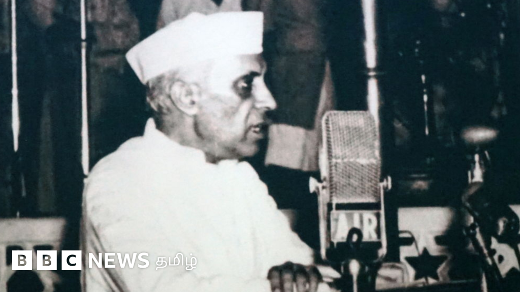 இந்தியாவுக்கு சுதந்திரம் கிடைத்த அன்று என்ன நடந்தது?