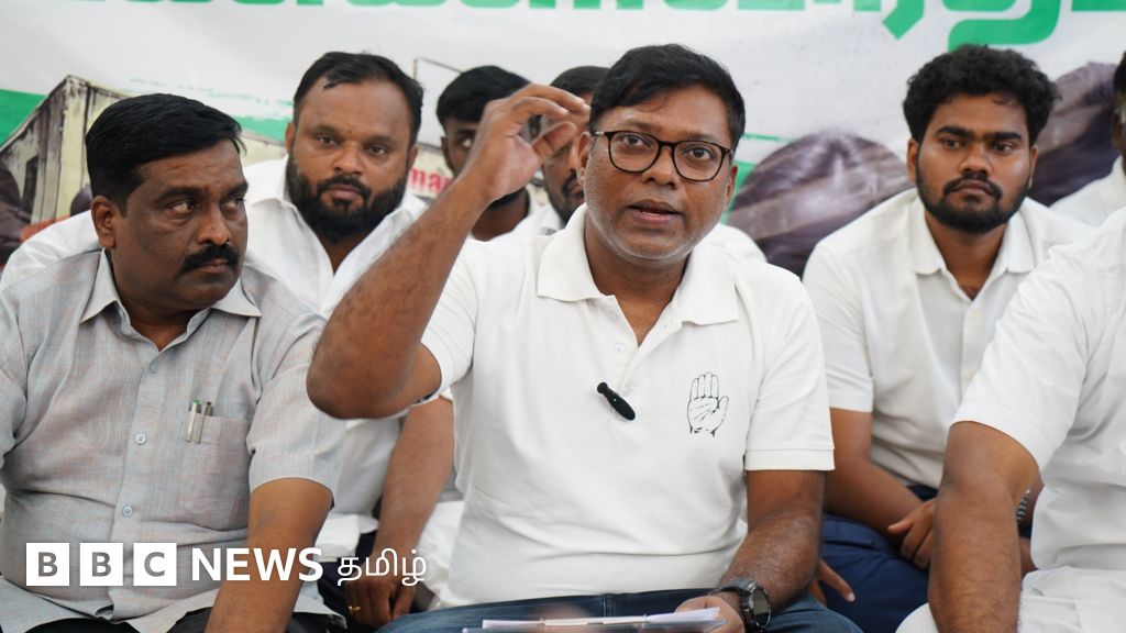 கல்விக்கான நிதி கேட்டு உண்ணாவிரதம் இருக்கும் எம்.பி. :  என்ன சொன்னார் ராகுல்காந்தி?