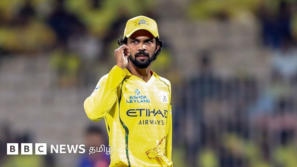 சன்ரைசர்ஸுக்கு எதிராக பந்துவீச்சை தேர்வு செய்தது சென்னை சூப்பர் கிங்ஸ்