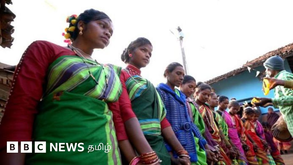 பொது சிவில் சட்டம்: பழங்குடியினர் எதிர்ப்பது ஏன்? அவர்கள் ஏன் அஞ்சுகிறார்கள்?