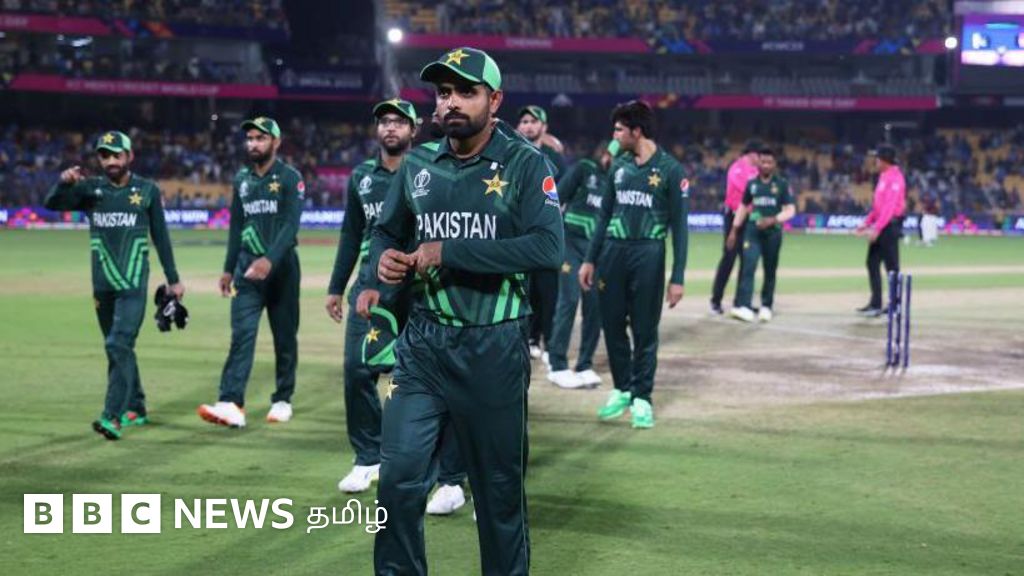 கிரிக்கெட்டுக்கு மரியாதை அளித்த 'அறிவார்ந்த' சென்னை ரசிகர்கள்