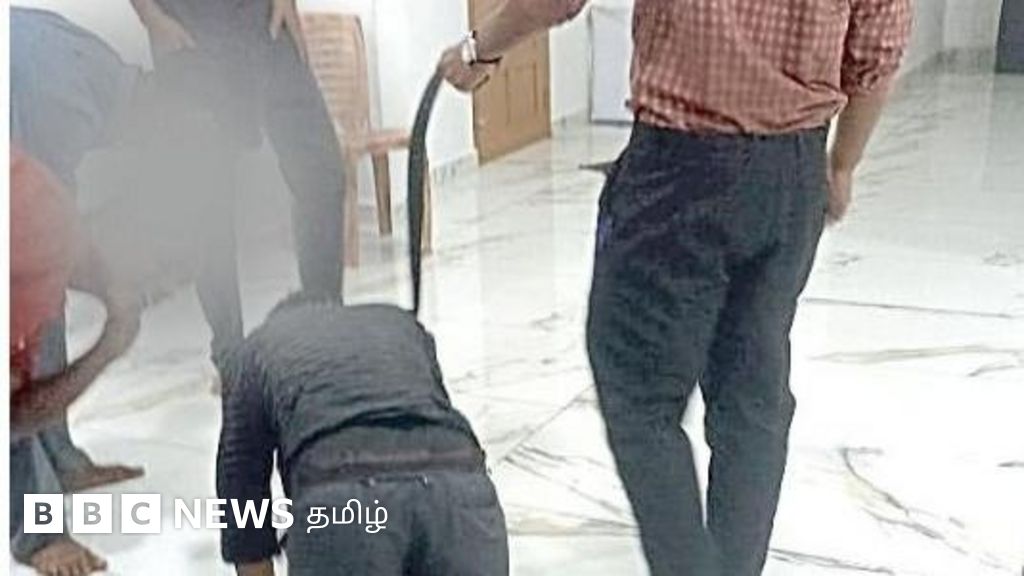 கேரளா: ஊழியர்கள் நாய் போல நடத்தப்பட்ட விவகாரம் -  வீடியோ வெளியிட்டவர் மீது வழக்கு ஏன்? நடந்தது என்ன?