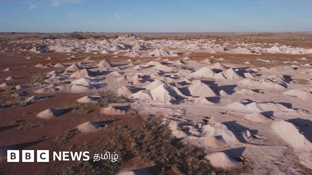 50 டிகிரியை தாண்டும் வெப்பம் - மணல் பிரமிடுகளை எழுப்பி பூமிக்கடியில் வாழும் மக்கள் 