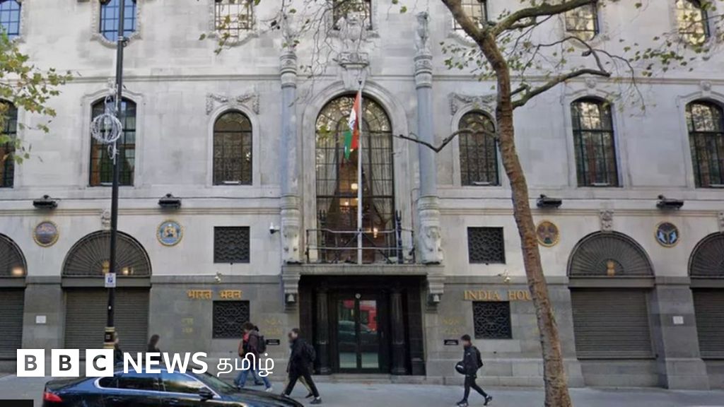 பிரிட்டனில் உள்ள இந்திய தூதரகத்தில் மூவர்ண கொடியை கீழே இறக்கிய கும்பல் – ஒருவர் கைது