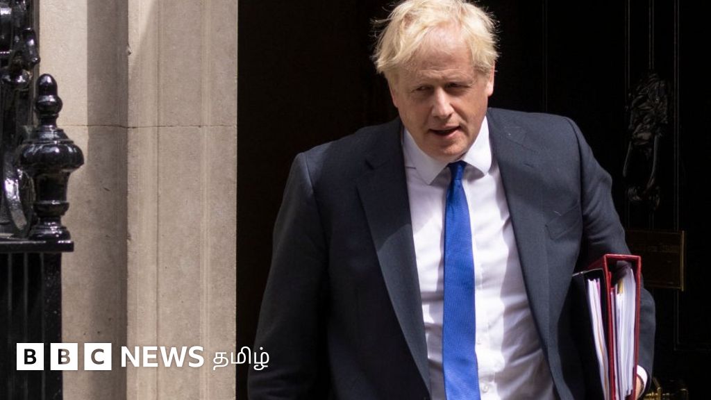 போரிஸ் ஜான்சன்: பிரிட்டன் பிரதமரை பதவி விலக வைத்த 5 காரணிகள்
