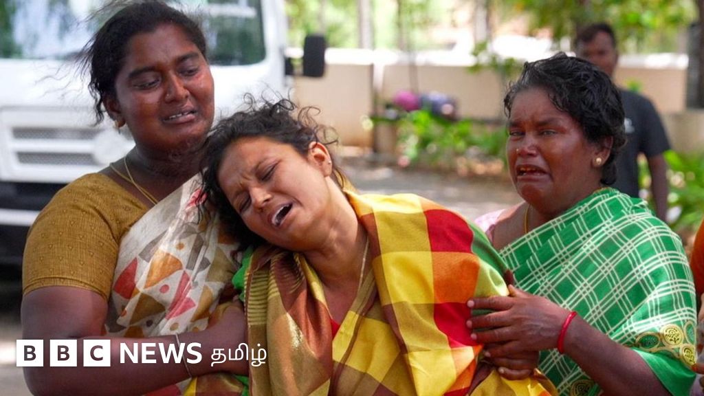 கரூர் கூட்டத்தில் விஜய் வாகனம் வந்தவுடன் நெரிசல் ஏற்பட்ட தருணம் எது?