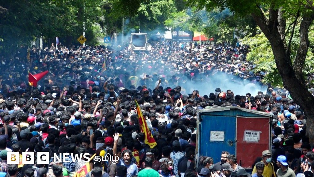 இலங்கை: குலுங்கியது தலைநகர்; ஆவேசமான போராட்டக்காரர்கள் - நடந்தது என்ன?