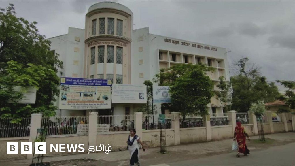 மாணவர்களுக்கு பாஜகவில் சேருவதற்கான நோட்டீசை விநியோகித்த குஜராத் கல்லூரி பொறுப்பு முதல்வர்