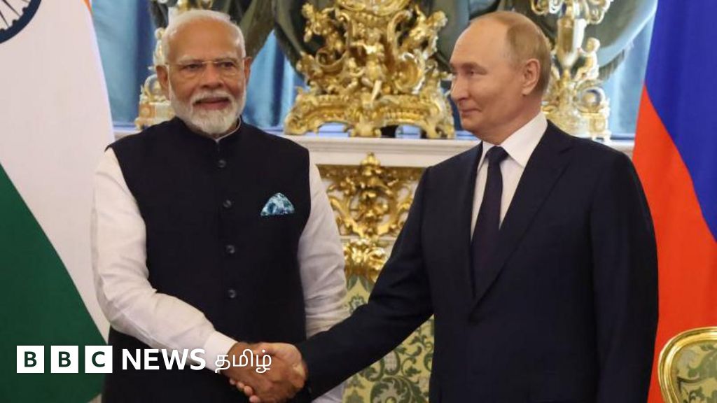 பிரதமர் மோதியின் ரஷ்யப் பயணம்: அமெரிக்க விமர்சனம், சீன ஆதிக்கம் இரண்டையும் சமாளிக்குமா?