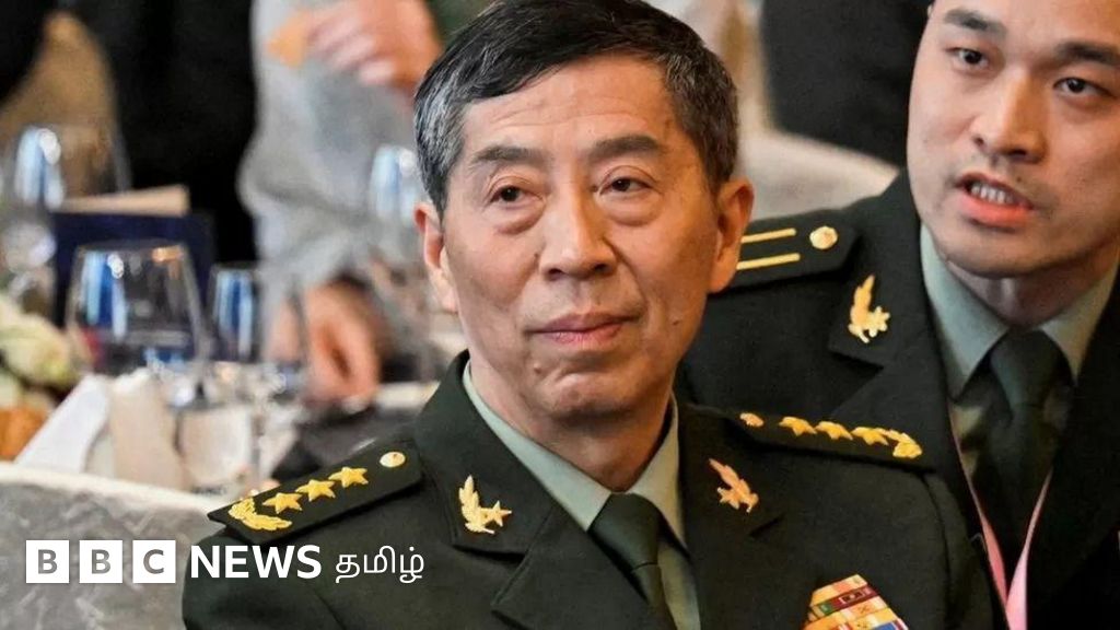 சீன அதிகார மட்டத்தில் களை எடுக்கிறாரா அதிபர் ஜின்பிங்? 2 அமைச்சர்கள் நீக்கத்தின் பின்னணி என்ன? 