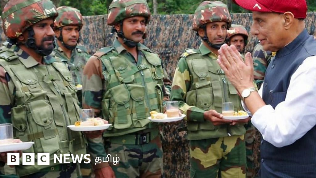 அக்னிபத் திட்டம் - இதை ஒரு பிரிவினர் ஏன் எதிர்க்கிறார்கள்?