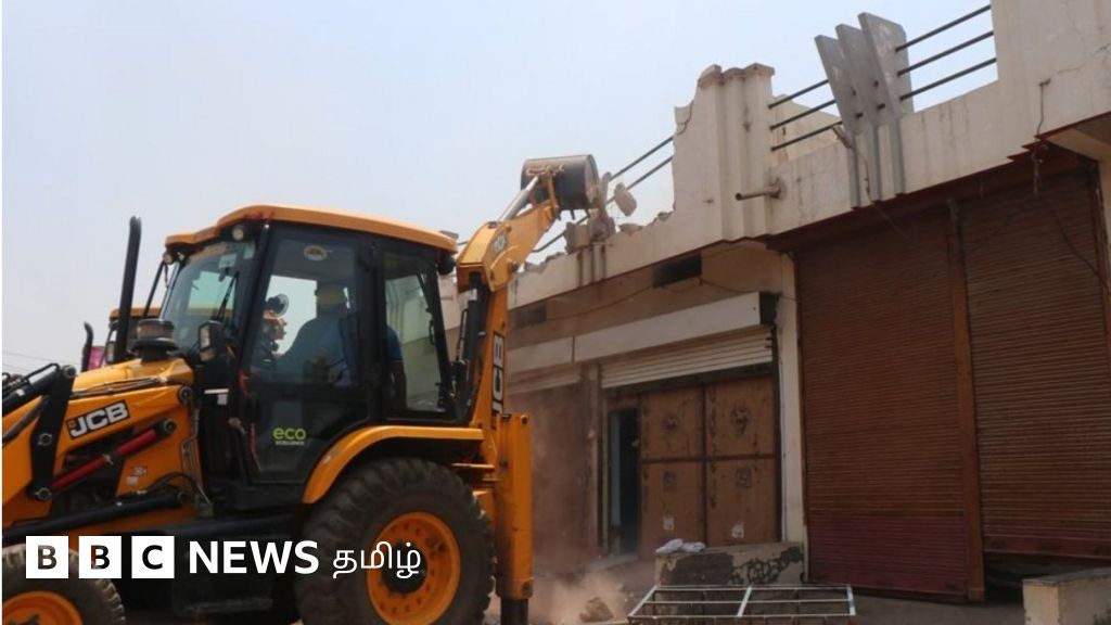 முஸ்லிம்கள் வீடுகளை மத்தியப் பிரதேச அரசாங்கம் கண்மூடித்தனமாக இடிப்பது ஏன்?