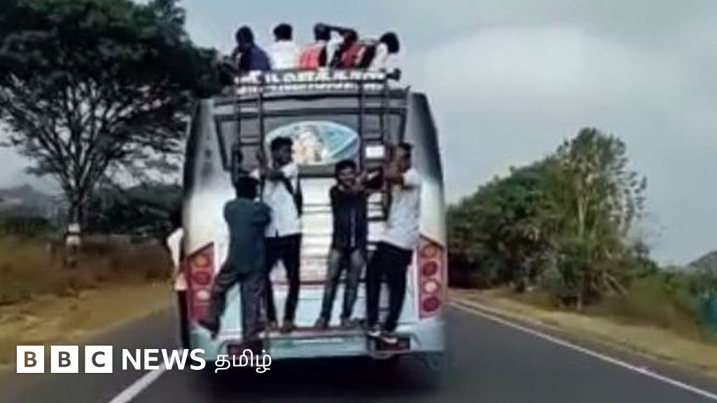 பேருந்து படிகளில் ஸ்டைலாக தொங்கிக் கொண்டு செல்லும் மாணவர்கள்: இறக்கிவிட சொல்லும் அமைச்சர் அன்பில் மகேஷ்