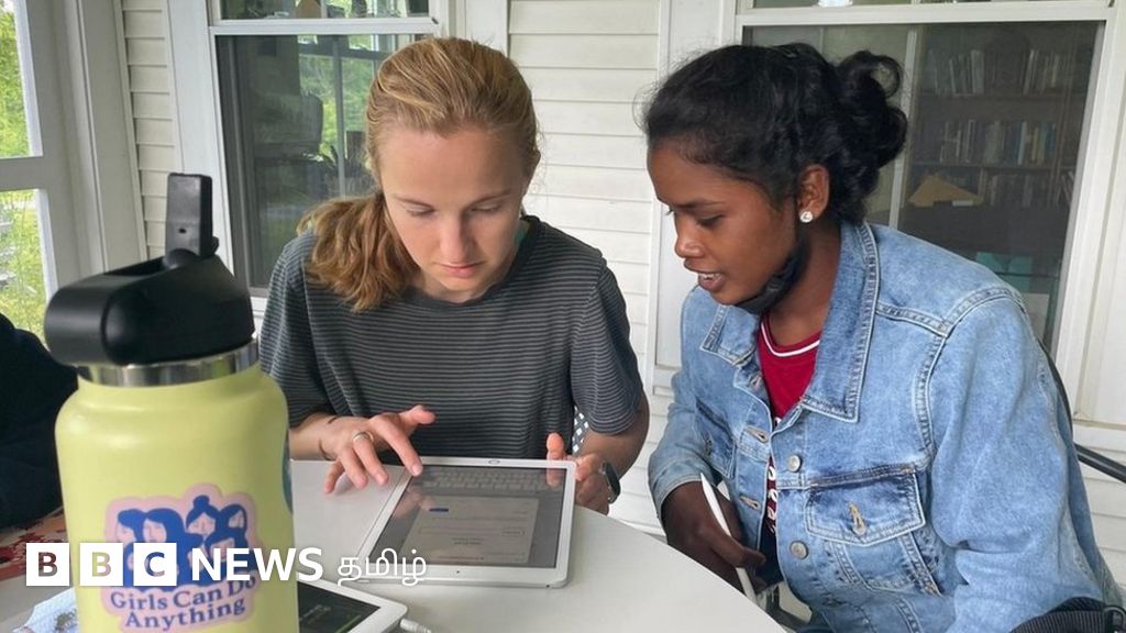 ஜார்கண்ட் மாநிலத்தைச் சேர்ந்த பழங்குடிப் பெண்ணுக்கு அமெரிக்காவில் ஹாக்கி பயிற்சி - யார் அந்த பெண்?