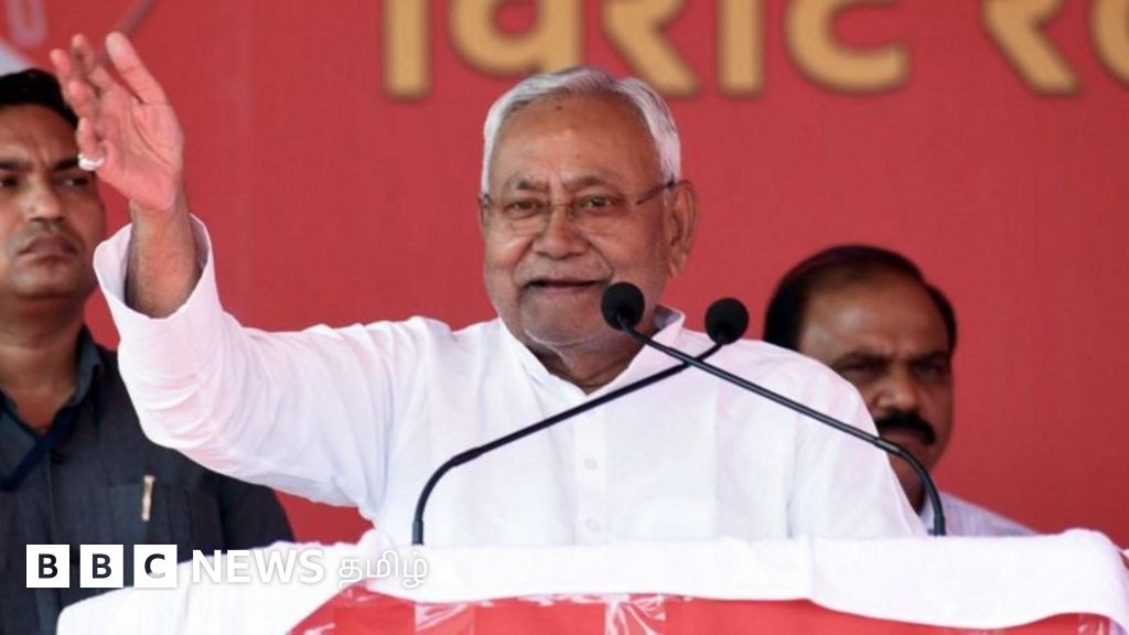 பெண் கருவுறுதல் பற்றிய பிகார் முதல்வர் நிதிஷ் குமார் பேச்சால் சர்ச்சை