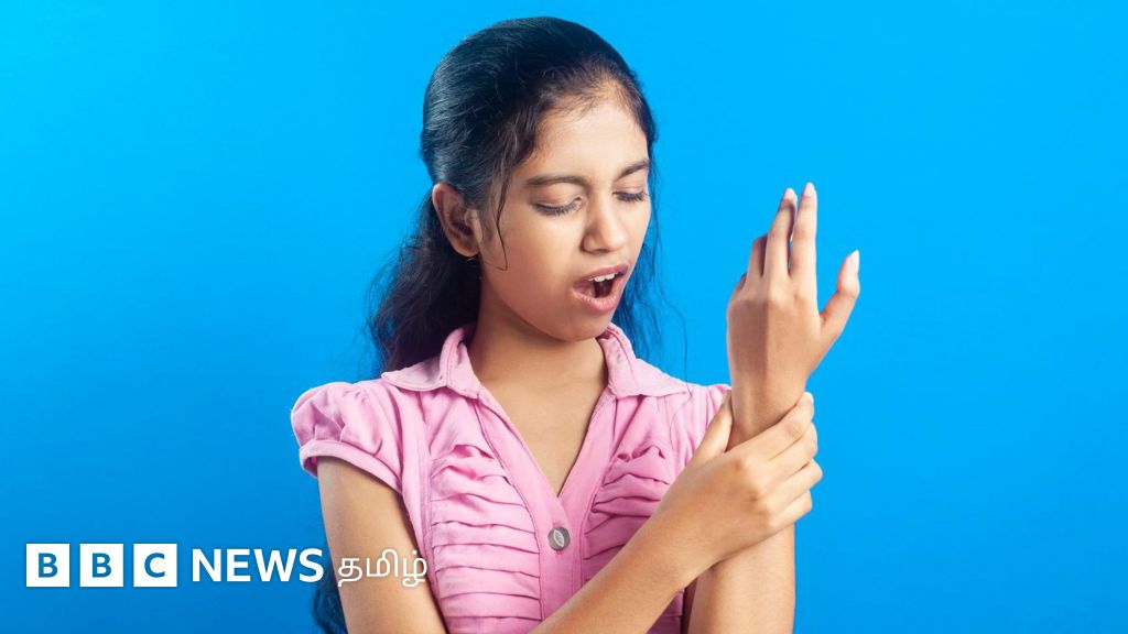 பொதுத்தேர்வுக்கு படிக்கும் மாணவர்களின் விரல்களை முடக்கும் 'ரைட்டர்ஸ் கிராம்ப்' - தீர்வு தரும் நிபுணர்கள்