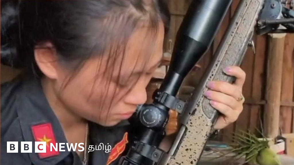 மியான்மர்: ராணுவத்திற்கு எதிரான சண்டையில் முன்களத்தில் நிற்கும் பெண் ஸ்னைப்பர்கள்