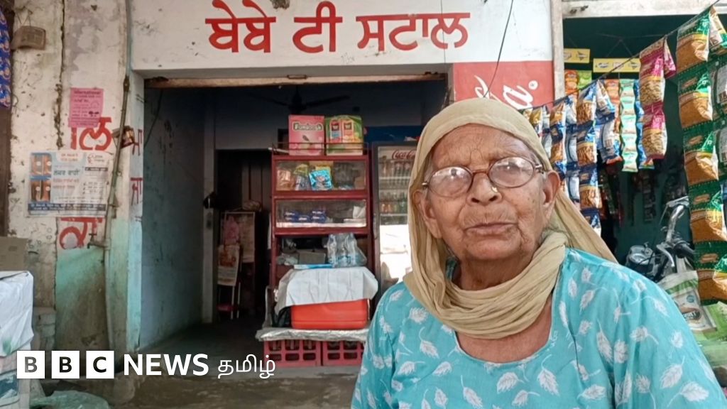 நாட்டுப்புற பாடல்களுடன் டீ விற்கும் 70 வயது மூதாட்டி – பஞ்சாபை கலக்கும் ‘பெபி டீ ஸ்டால்’