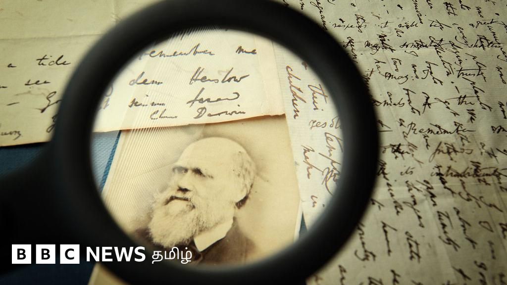 சார்லஸ் டார்வின் தந்த பரிணாம வளர்ச்சி கோட்பாட்டின் 10 முக்கிய அம்சங்கள்