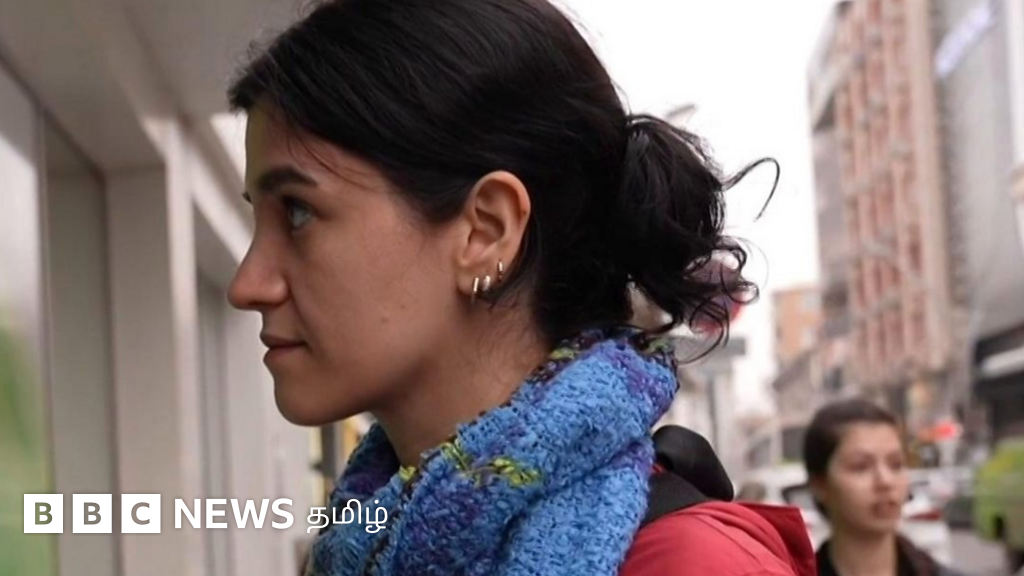 பணவீக்கம்: அடிப்படை தேவைகளுக்கே கிரெடிட் கார்டை நம்பியிருக்கும் துருக்கி மக்கள்