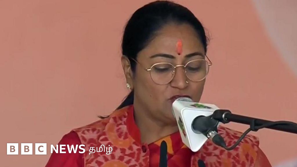 ரேகா குப்தா: பாஜகவில் முதல்முறை எம்எல்ஏ டெல்லி முதல்வராக பதவியேற்பு - யார் இவர்?