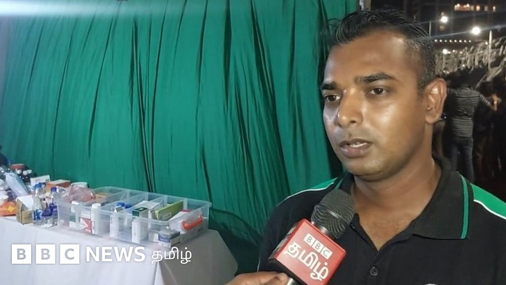 இலங்கை நெருக்கடி: போராட்டக் களவத்தில் மருத்துவ உதவி செய்யும் தமிழ் இளைஞர்