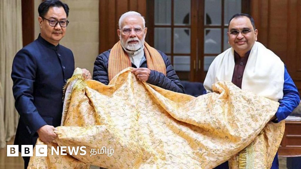 அஜ்மீர் தர்காவுக்கு சால்வை வழங்கிய பிரதமர் மோதி: இந்து சேனா எதிர்ப்பது ஏன்?