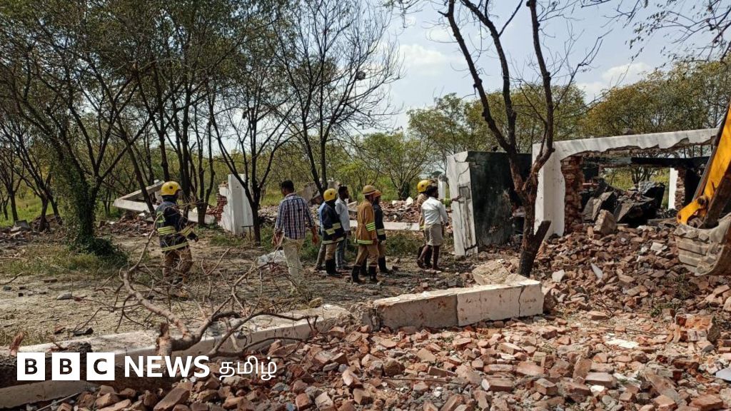 சிவகாசி அருகே பட்டாசு ஆலை விபத்தில் 10 பேர் பலி – என்ன நடந்தது?