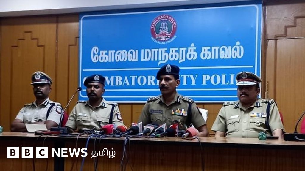 கோவை கார் வெடிப்பு: இறந்த ஜமேஷா முபின் வீட்டில் வெடிகுண்டு கச்சாப் பொருள்கள் - போலீஸ் தகவல்