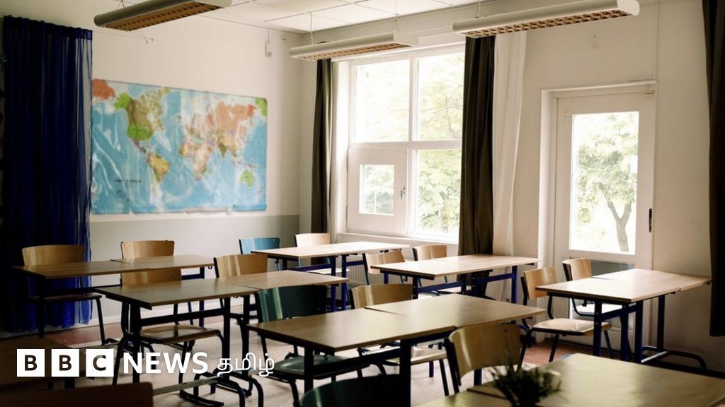 ஒடிஷாவில் கட்டணம் செலுத்தாத மாணவர்களை பள்ளி வகுப்பறையில் அடைத்து வைத்த ஆசிரியர்கள்