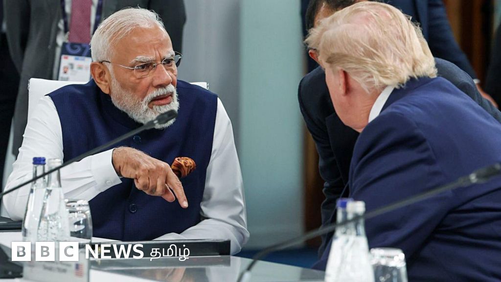 மாலுமிகள் உயிரிழப்பு குறித்து டிரம்ப் முன்னிலையில் பேசிய மோதி - எதிர்க்கட்சிகள் விமர்சனம் ஏன்? 