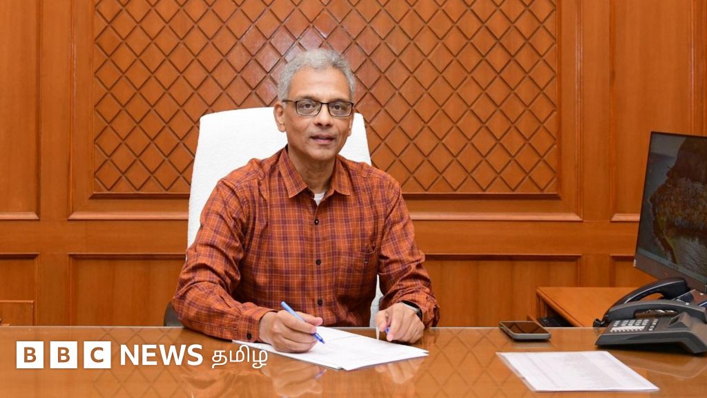 'அசாம், புதுவையில் மாற்றாதது ஏன்?' - தமிழ்நாடு தலைமை செயலாளர் மாற்றம் எழுப்பும் கேள்விகள்