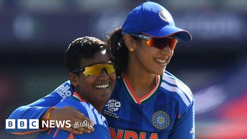 மகளிர் டி20 உலகக் கோப்பை: பாகிஸ்தானை 64 ரன்கள் வித்தியாசத்தில் வீழ்த்தியது இந்தியா - சரித்திரம் படைத்தார் தீப்தி ஷர்மா 