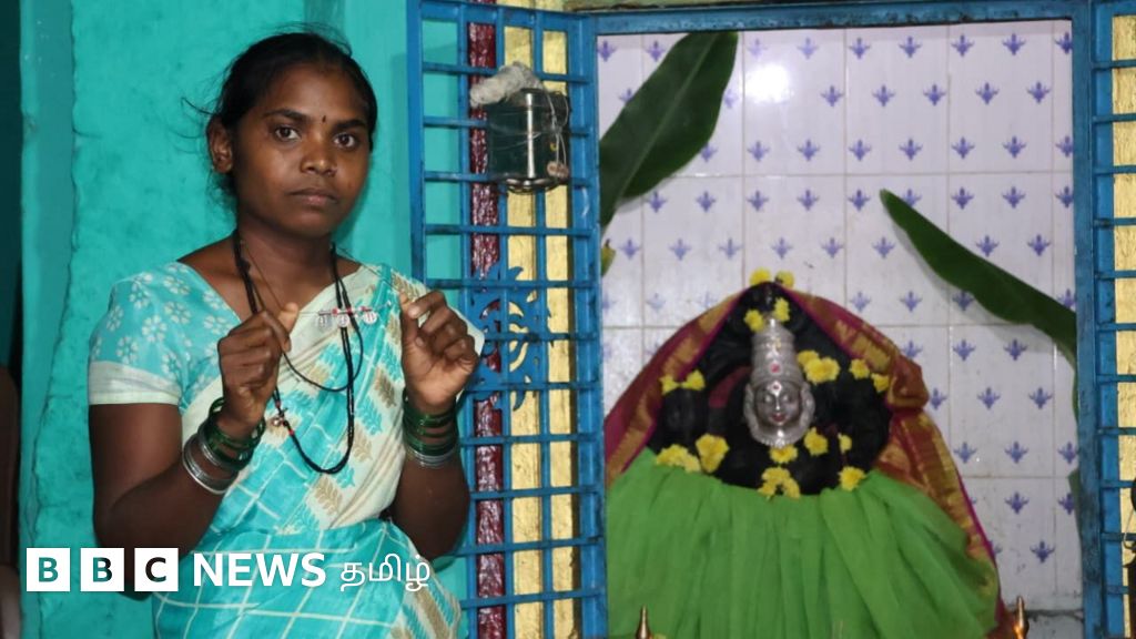 கர்நாடகாவில் இன்றும் தொடரும் 'தேவதாசி' முறை - அந்த பெண்கள் என்ன செய்கிறார்கள்?