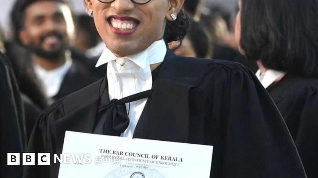 கேரளாவின் முதல் திருநங்கை வழக்கறிஞர் பத்மா லக்ஷ்மிக்கு சமூக ஊடகங்களில் குவியும் பாராட்டு