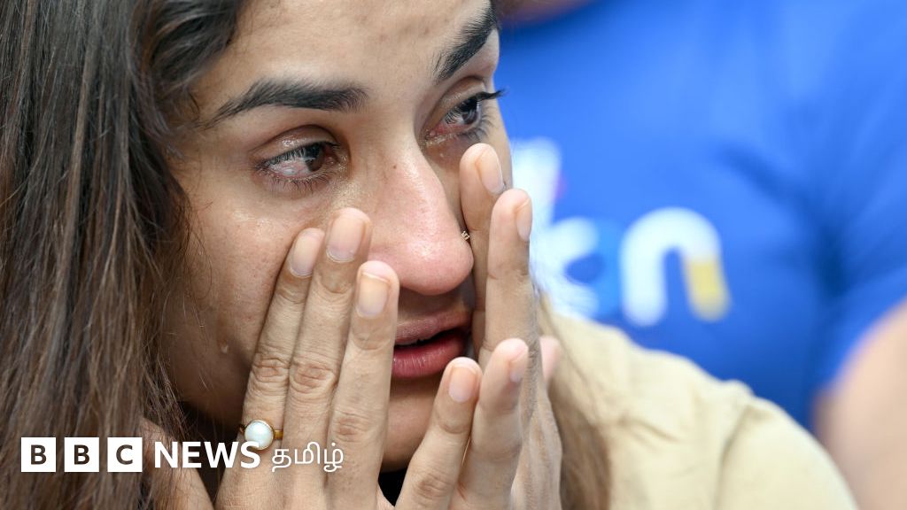 வினேஷ் போகாட்: 