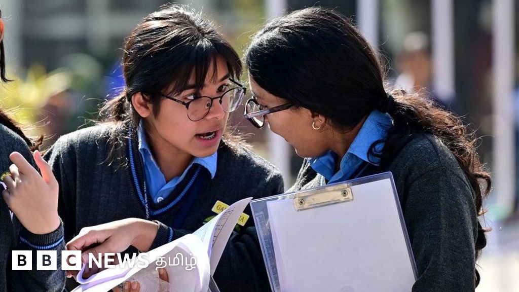 சிபிஎஸ்இ: 2 முறை தேர்வுகள் , டிஜிட்டல் திருத்தம்  - பொதுத் தேர்வுகளில் அமலான மாற்றங்கள் என்ன?