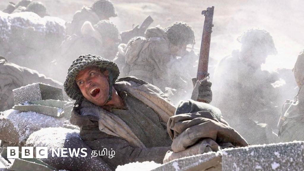 '3,000 சீன வீரர்களை தீரத்துடன் எதிர்த்த 120 இந்திய வீரர்கள்' - இந்த படம் பேசும் போரின் வரலாற்று உண்மை