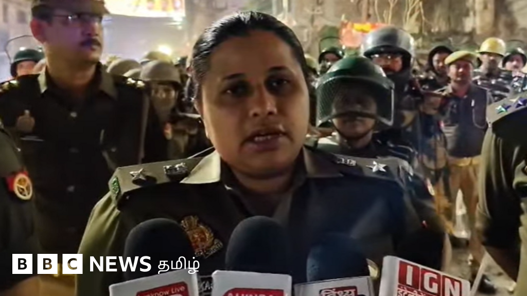 உத்தர பிரதேசம்: உருவ கேலிக்கு ஆளான பெண் ஐபிஎஸ் அதிகாரி