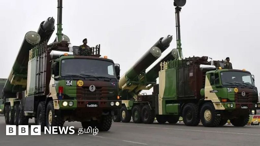 பாகிஸ்தானுடன் ஒப்பிடும்போது இந்தியாவின் ஏவுகணை மற்றும் வான் பாதுகாப்பு அமைப்பு எப்படிப்பட்டது?