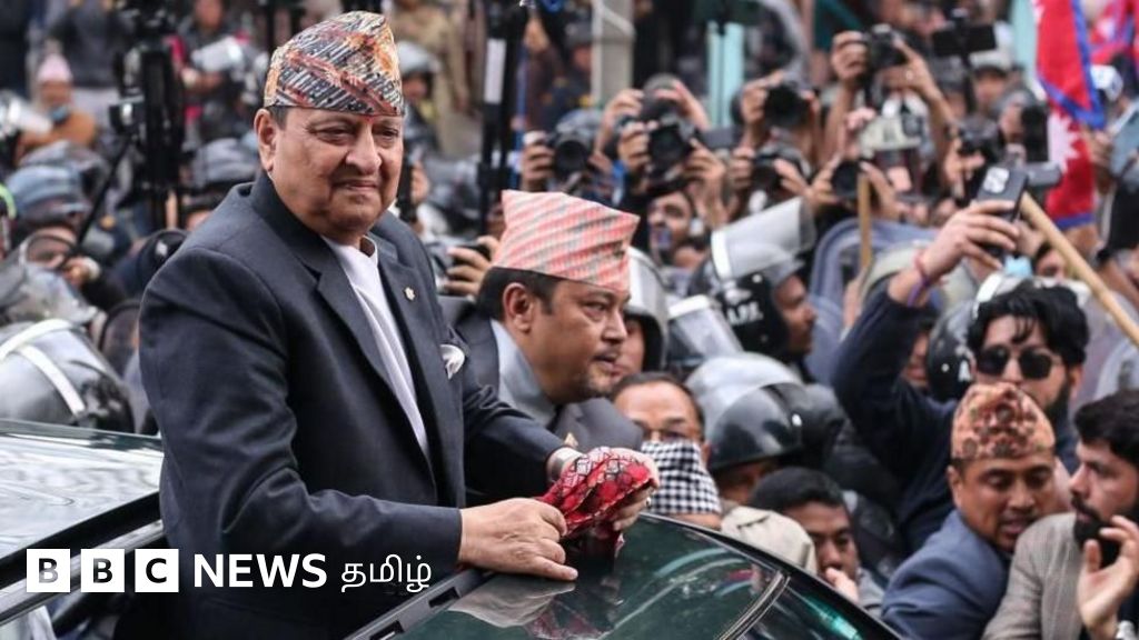 நேபாளம் உலகின் ஒரே இந்து நாடாக மீண்டும் மாறுமா? மன்னராட்சி வேண்டி மக்கள் போராட்டம் - பிபிசி கள ஆய்வு