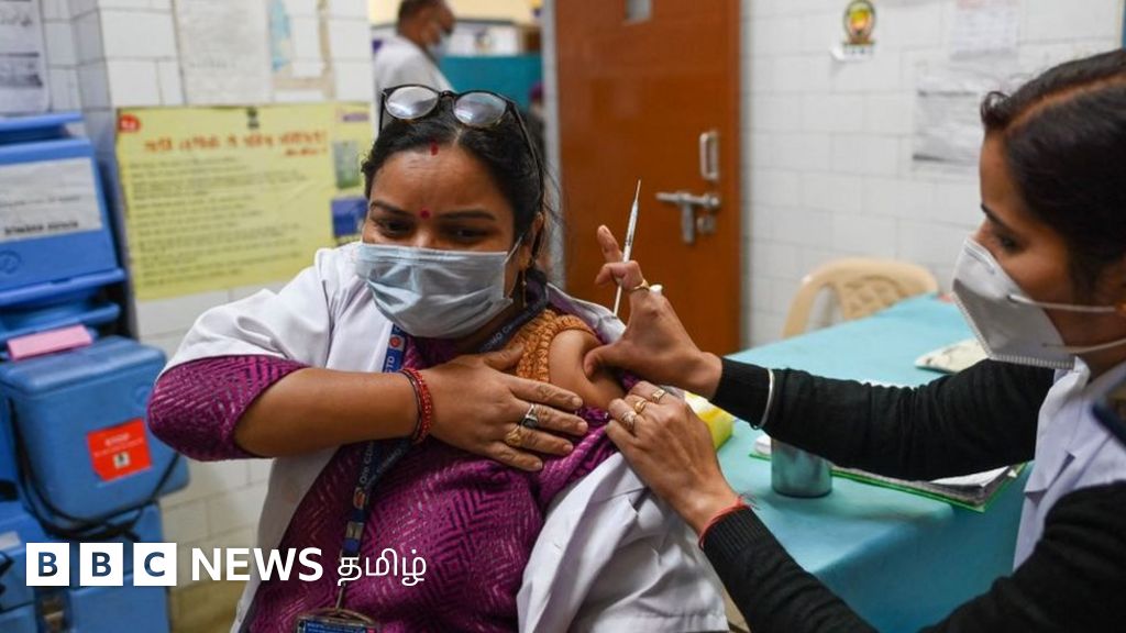 ஒமிக்ரான்: இந்தியாவில் கொரோனா தடுப்பூசி பூஸ்டர் டோஸ் - தெரிந்து கொள்ள வேண்டிய அடைப்படையான தகவல்கள்