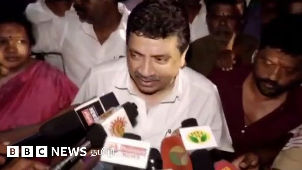 பிடிஆர் வாகனம் மீது செருப்பு வீசிய 3  பெண்கள் கைது - அடைக்கலம் தந்ததாக காவலர் மீது சர்ச்சை புகார்