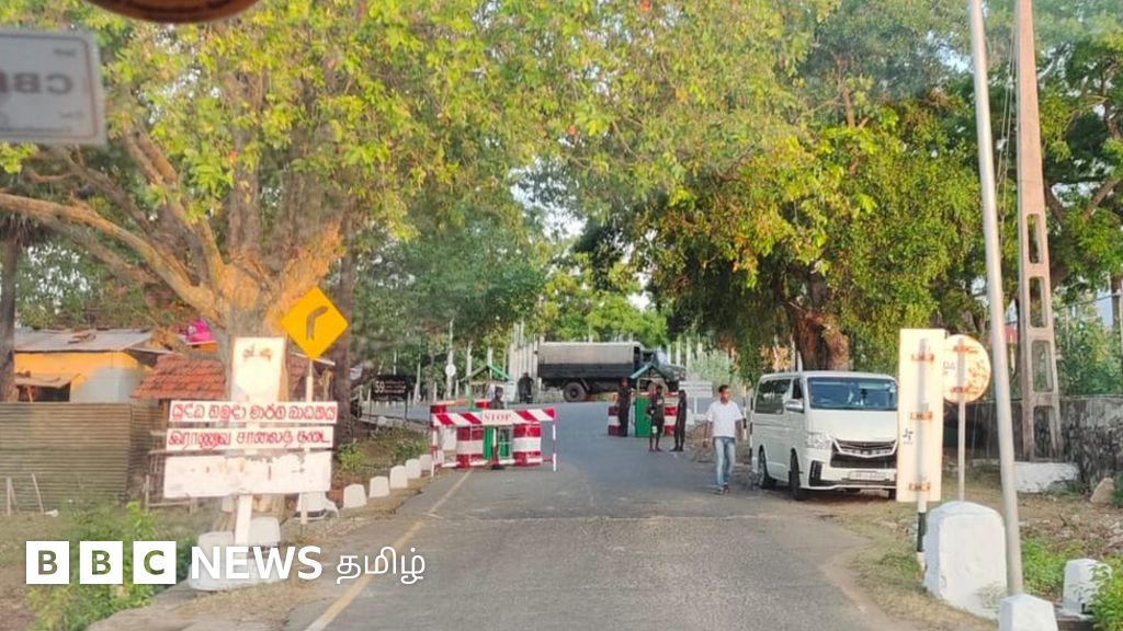 இலங்கை முள்ளிவாய்க்காலில் எங்கும் காணப்படும் ராணுவத் தடுப்புகள், துணிச்சலான பெண்கள் - செய்தியாளரின் குறிப்பு