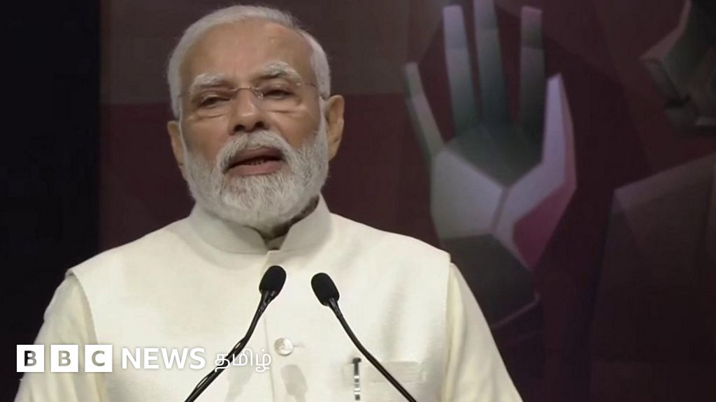 5ஜி சேவையின் முன்மாதிரியை பார்வையிட்ட பிரதமர் நரேந்திர மோதி