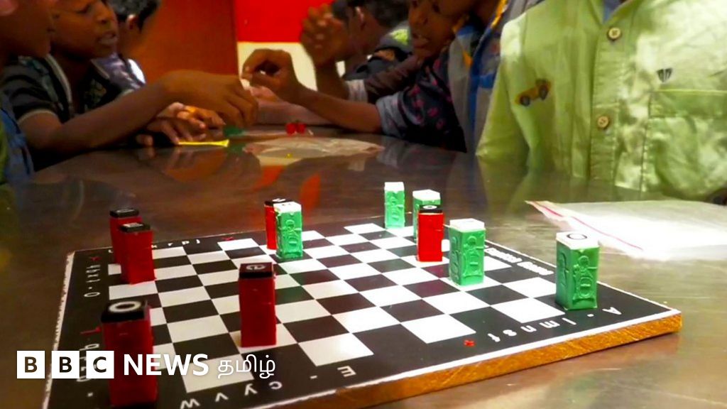 கணக்கு, ஆங்கில பாடங்களை எளிதாக கற்க புதிய செஸ் விளையாட்டைக் கண்டறிந்த தையல் கடைக்காரர்